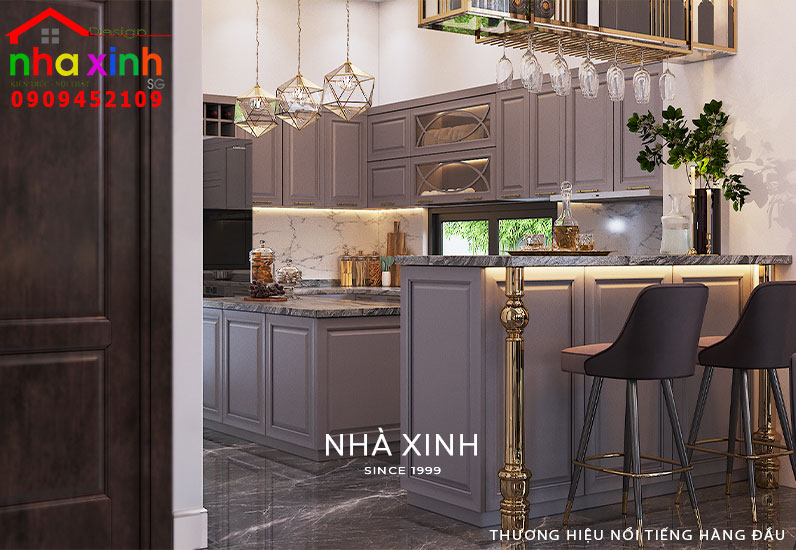 Không gian bếp tông màu gỗ với quầy bar mini tiện nghi