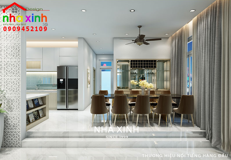 Bàn ăn với thiết kế cạnh khung cửa kính lớn tạo sự thông thoáng và thoải mái