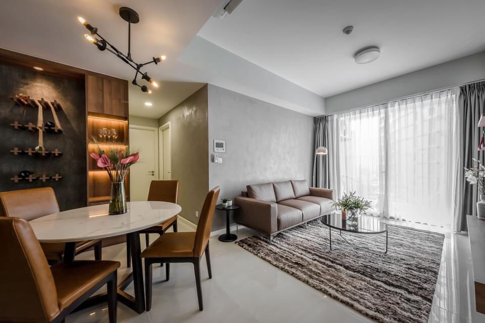 Thiết kế nội thất căn hộ hiện đại có không gian khách bếp liền kề đẹp mắt